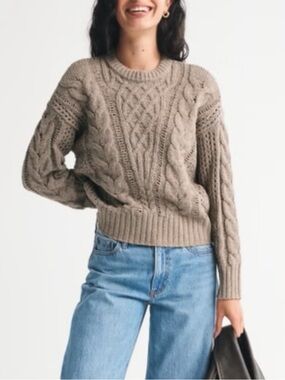 Abercrombie & Fitch Textural Stitch Cable Crew Sweater Large Neutral